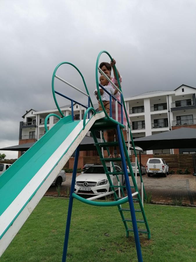 The Blyde Riverwalk Estate, Crystal Lagoon, Pretoria East מראה חיצוני תמונה