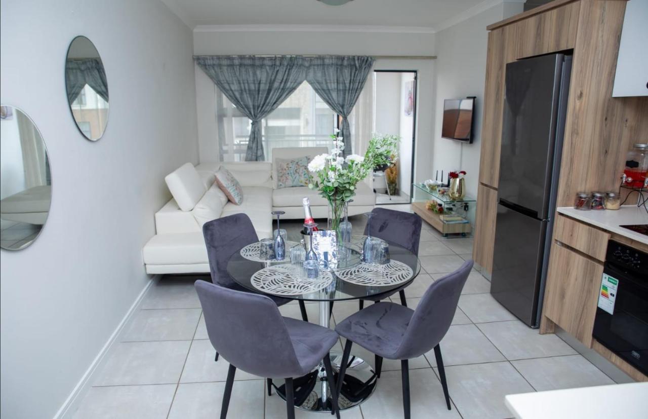 The Blyde Riverwalk Estate, Crystal Lagoon, Pretoria East מראה חיצוני תמונה