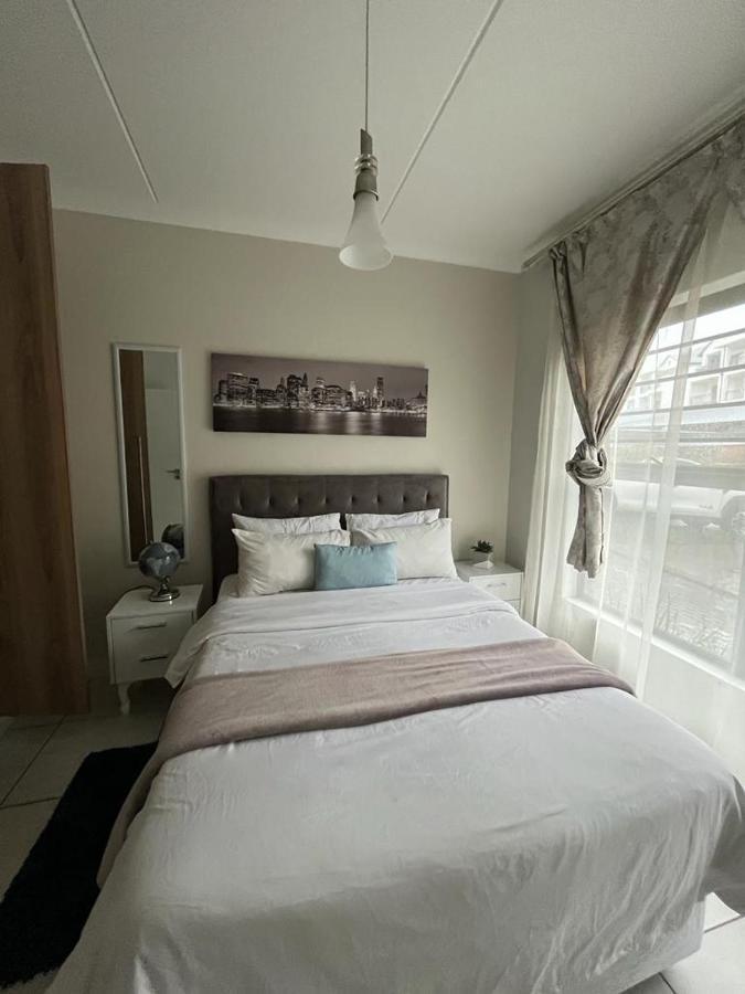 The Blyde Riverwalk Estate, Crystal Lagoon, Pretoria East מראה חיצוני תמונה